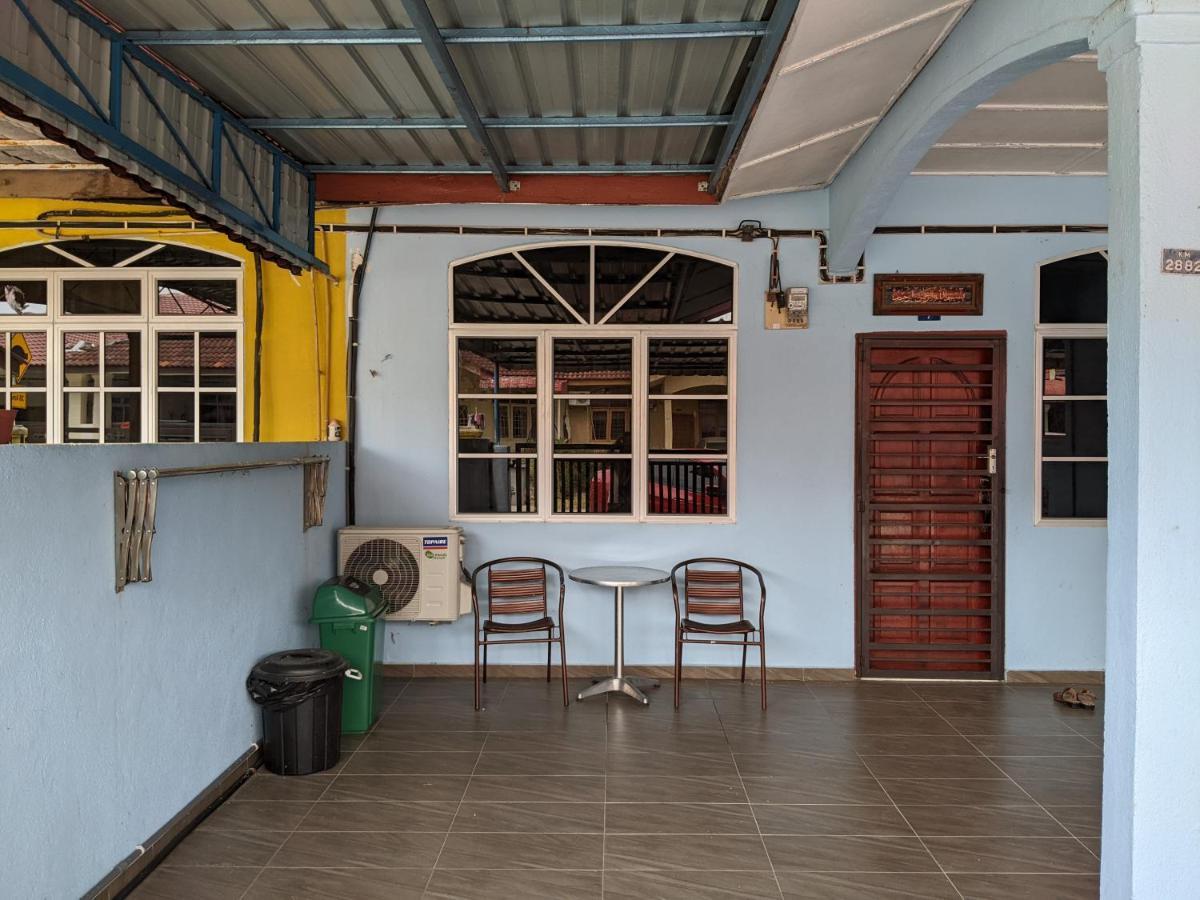 Aryani Homestay Kampong Kelemak Bilik gambar